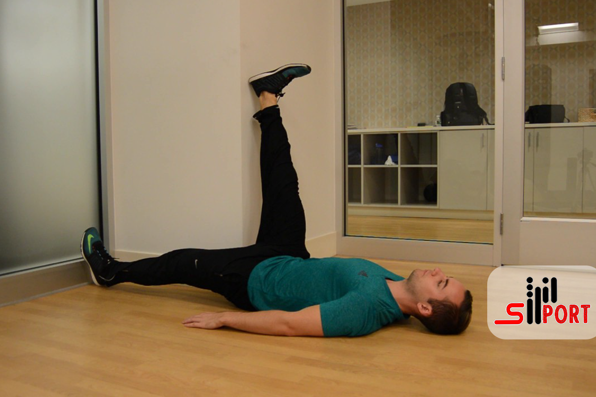 حرکت کشش پشت پا به سمت دیوار